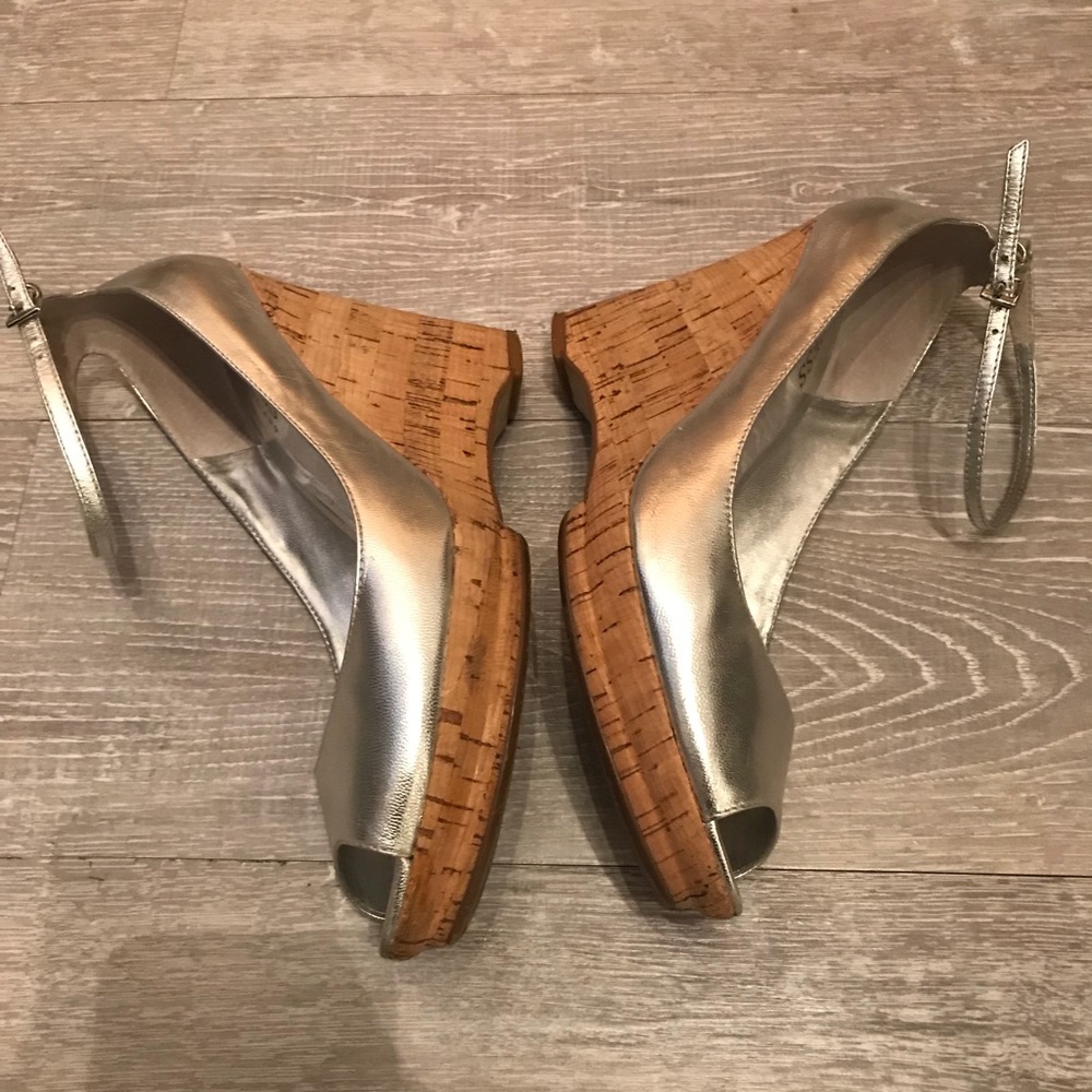 ⚡️SALE⚡️ Guess by Marciano silver and cork wedges - Picture 6 of 6